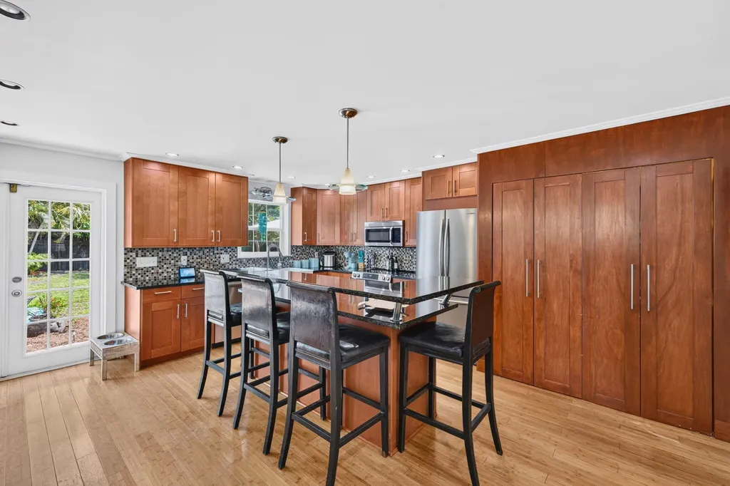 601 NE 14th Place Fort Lauderdale FL 33304