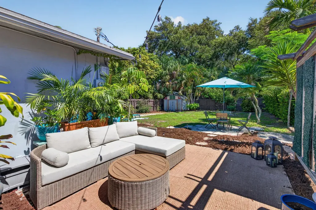 601 NE 14th Place Fort Lauderdale FL 33304
