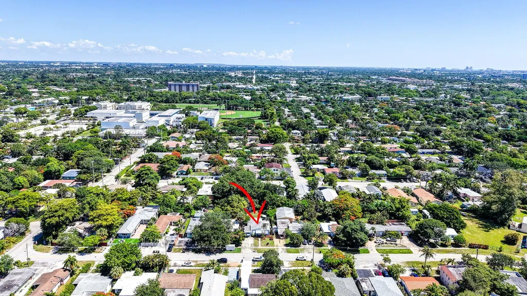 601 NE 14th Place Fort Lauderdale FL 33304