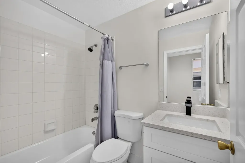 946 Summit Lake Drive West Palm Beach FL 33406