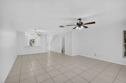 946 Summit Lake Drive West Palm Beach FL 33406