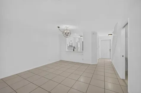 946 Summit Lake Drive West Palm Beach FL 33406