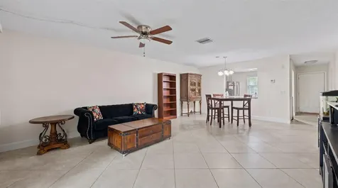 1303 Lakeview E Royal Palm Beach FL 33411