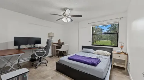 1303 Lakeview E Royal Palm Beach FL 33411
