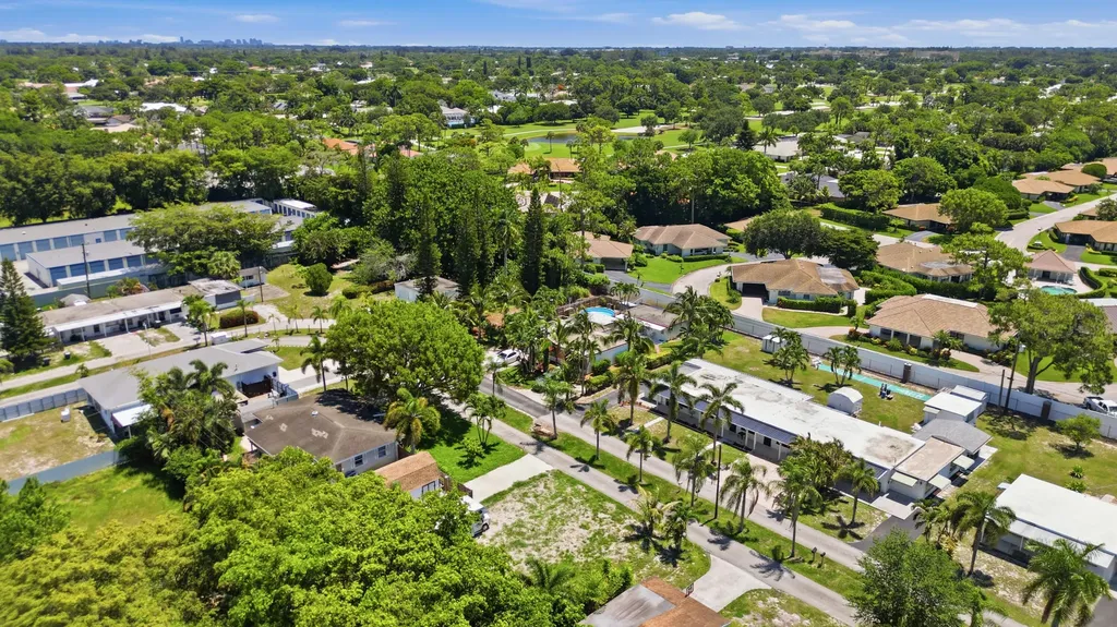 000 Morrison Avenue Lake Worth FL 33463