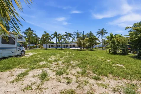 000 Morrison Avenue Lake Worth FL 33463