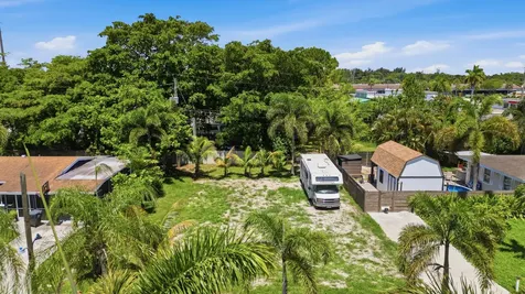 000 Morrison Avenue Lake Worth FL 33463