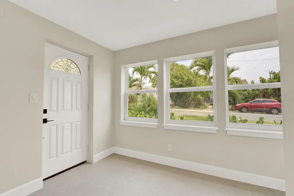 842 Selkirk Street West Palm Beach FL 33405