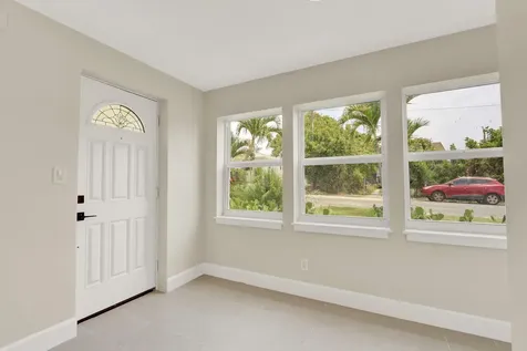 842 Selkirk Street West Palm Beach FL 33405