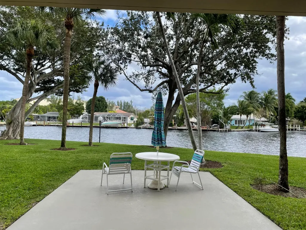 14 Royal Palm Way Boca Raton FL 33432