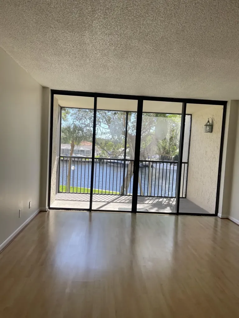 14 Royal Palm Way Boca Raton FL 33432
