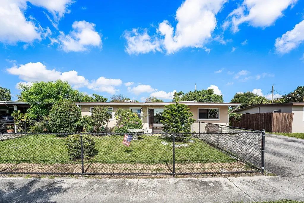 1845 Kudza Road West Palm Beach FL 33415