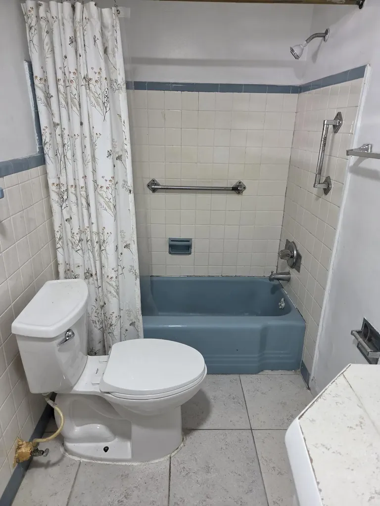 898 NE 39th Street Oakland Park FL 33334
