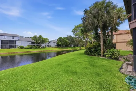 600 Crosswinds Greenacres FL 33413