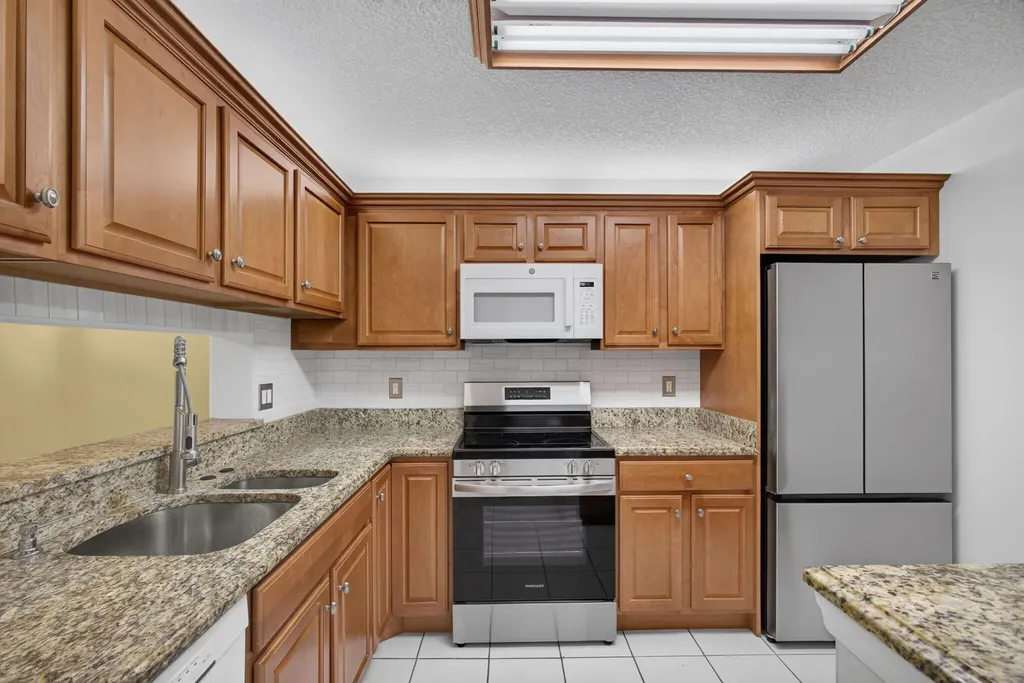 6341 Chasewood Drive Jupiter FL 33458