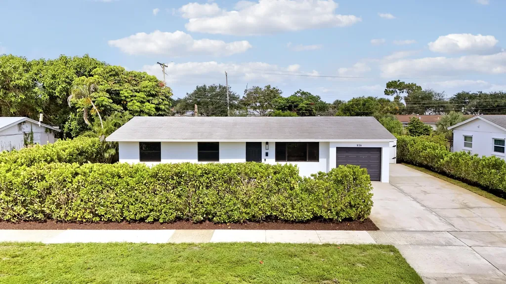 816 Juniper Drive North Palm Beach FL 33408