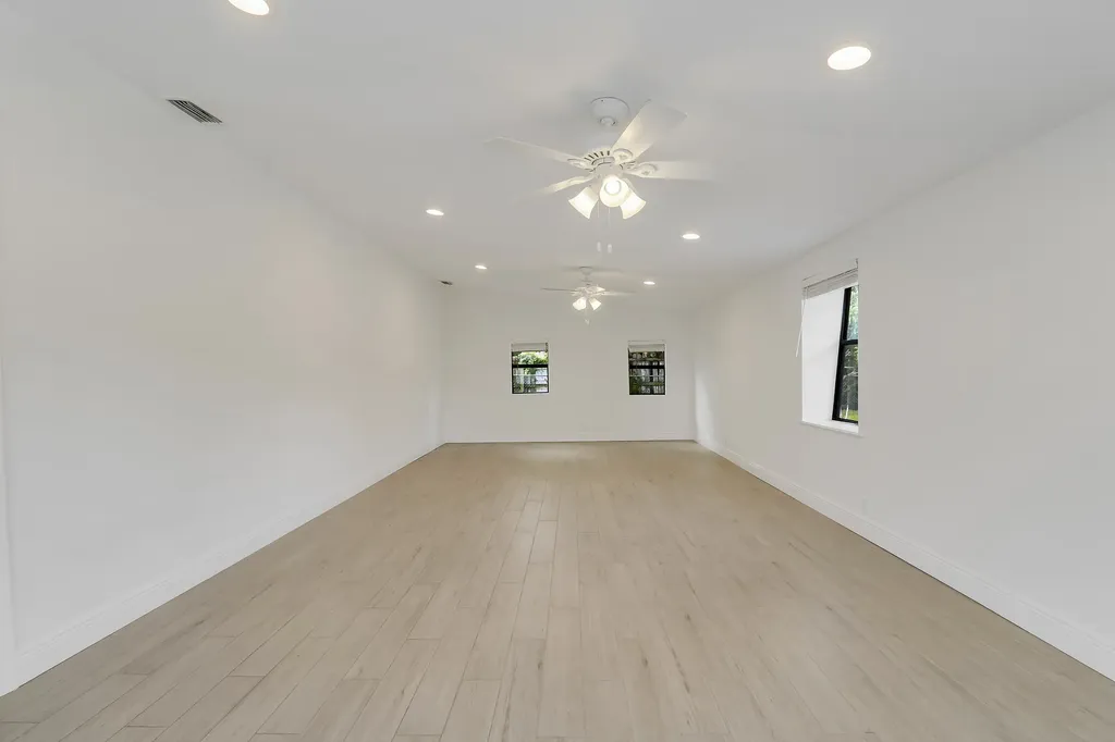 816 Juniper Drive North Palm Beach FL 33408