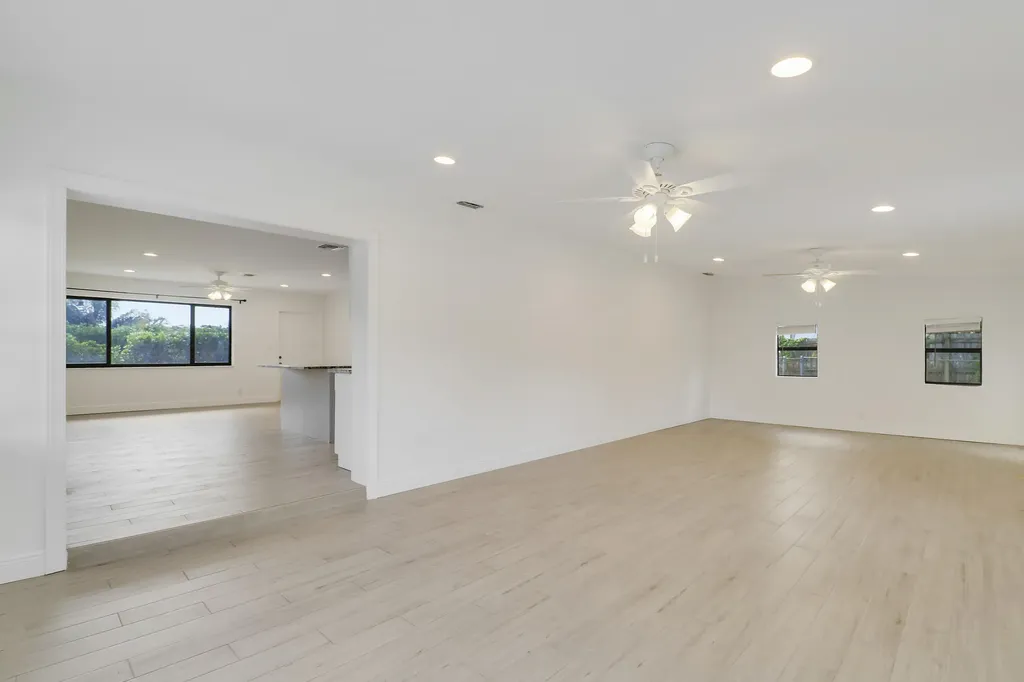 816 Juniper Drive North Palm Beach FL 33408