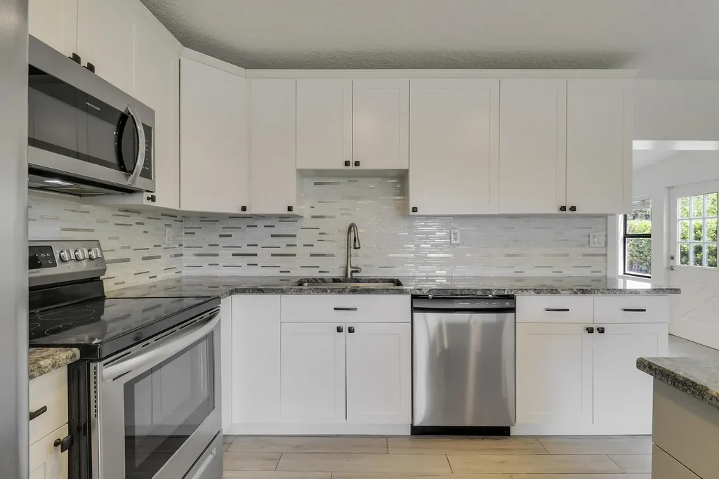 816 Juniper Drive North Palm Beach FL 33408