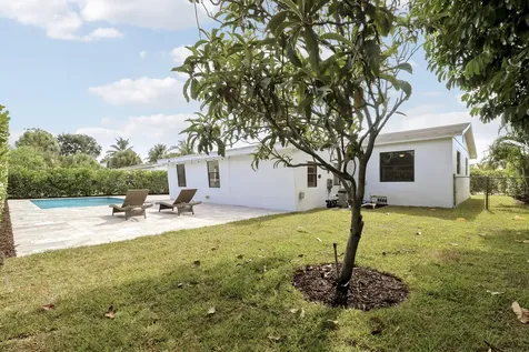 816 Juniper Drive North Palm Beach FL 33408