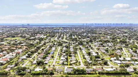 816 Juniper Drive North Palm Beach FL 33408