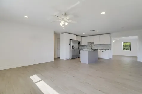 816 Juniper Drive North Palm Beach FL 33408
