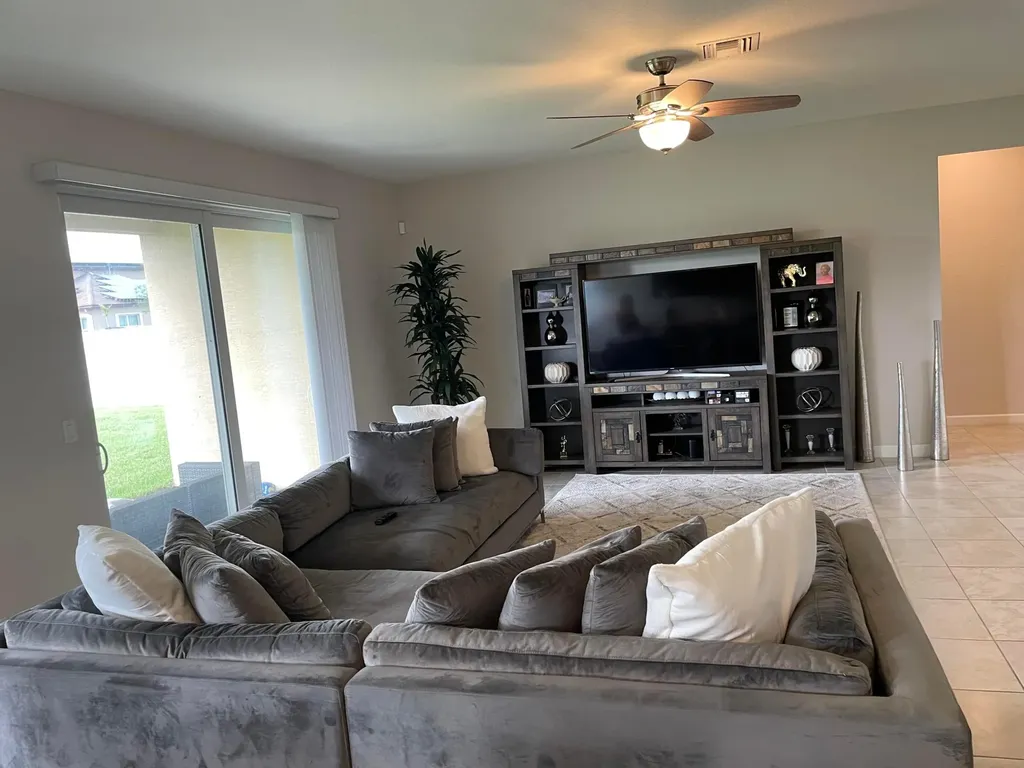 7413 NW Greenspring Street Port St Lucie FL 34987