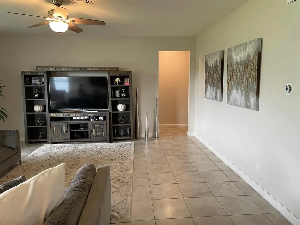 7413 NW Greenspring Street Port St Lucie FL 34987