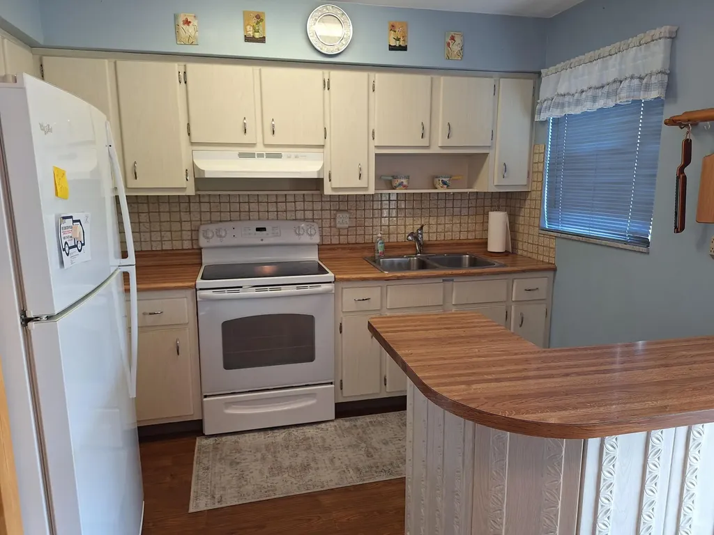 4972 Royal Court S West Palm Beach FL 33415
