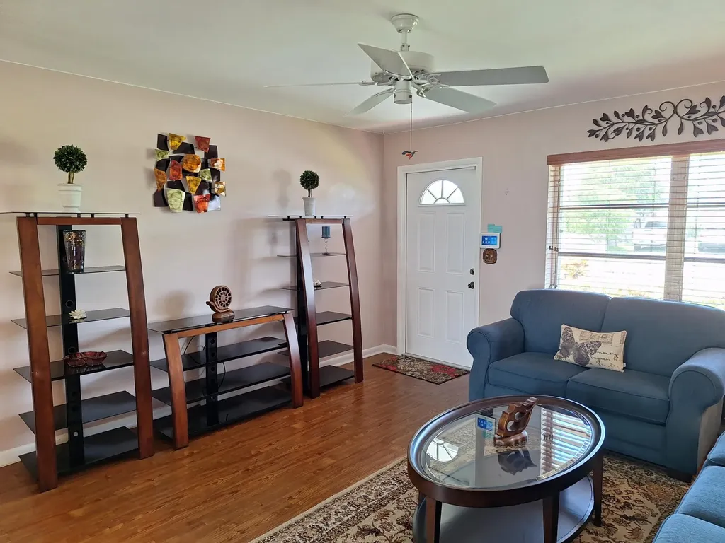4972 Royal Court S West Palm Beach FL 33415
