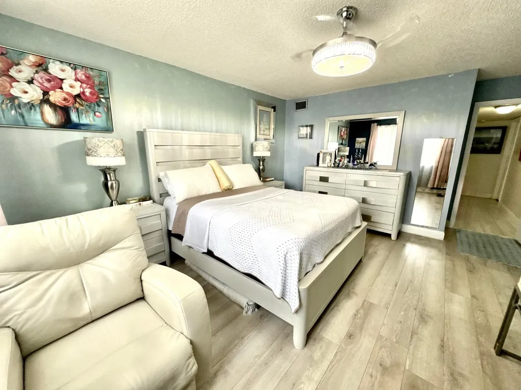 4930 E Sabal Palm Boulevard Tamarac FL 33319