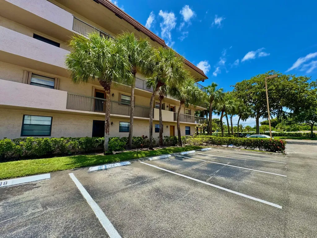 4930 E Sabal Palm Boulevard Tamarac FL 33319