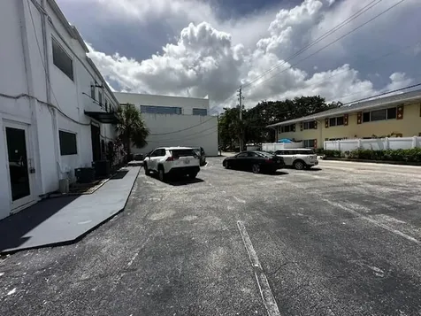 2631 E Oakland Park Boulevard Fort Lauderdale FL 33306