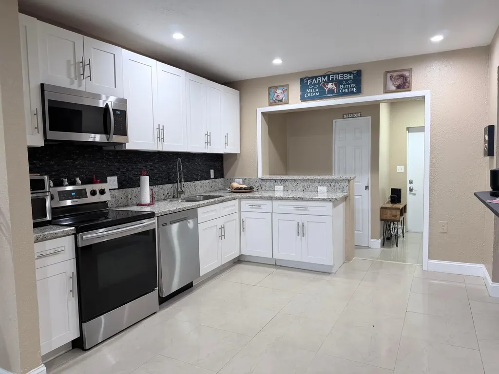 2000 SW 95th Terrace Miramar FL 33025