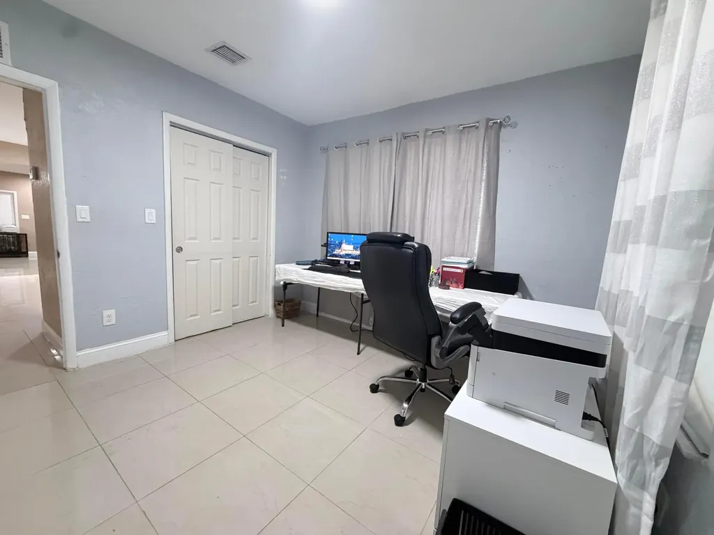 2000 SW 95th Terrace Miramar FL 33025