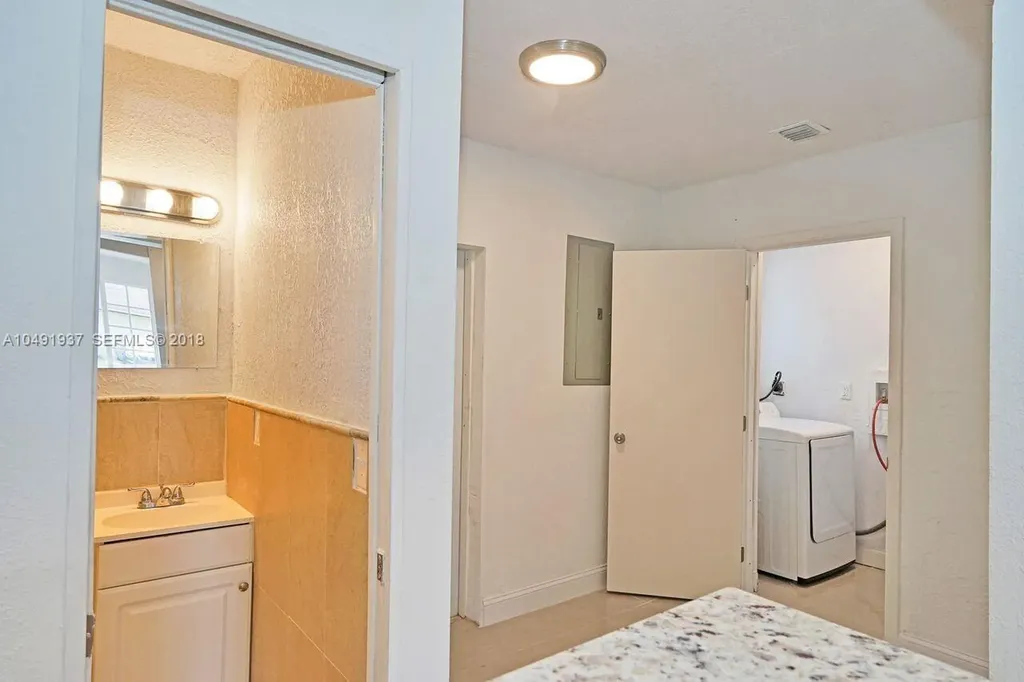 2000 SW 95th Terrace Miramar FL 33025