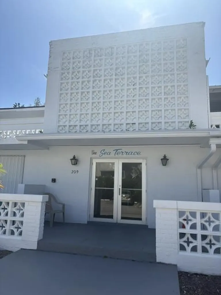 209 SE 6th Avenue Boynton Beach FL 33435