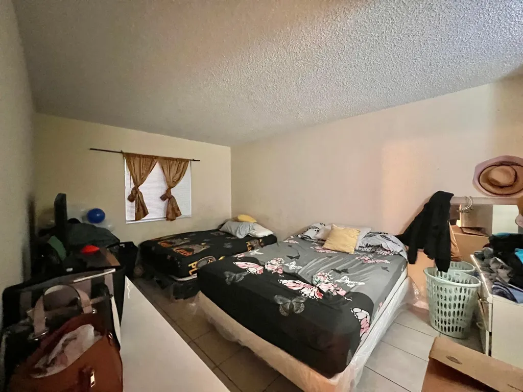 6031 10th Avenue N Greenacres FL 33463