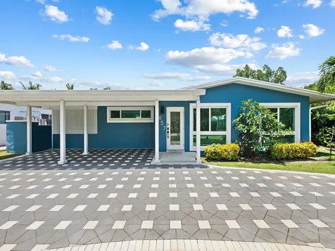 657 NW 30th Court Wilton Manors FL 33311