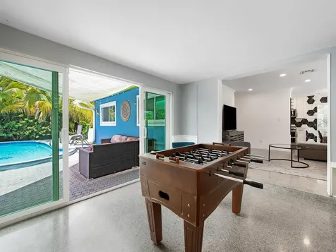 657 NW 30th Court Wilton Manors FL 33311