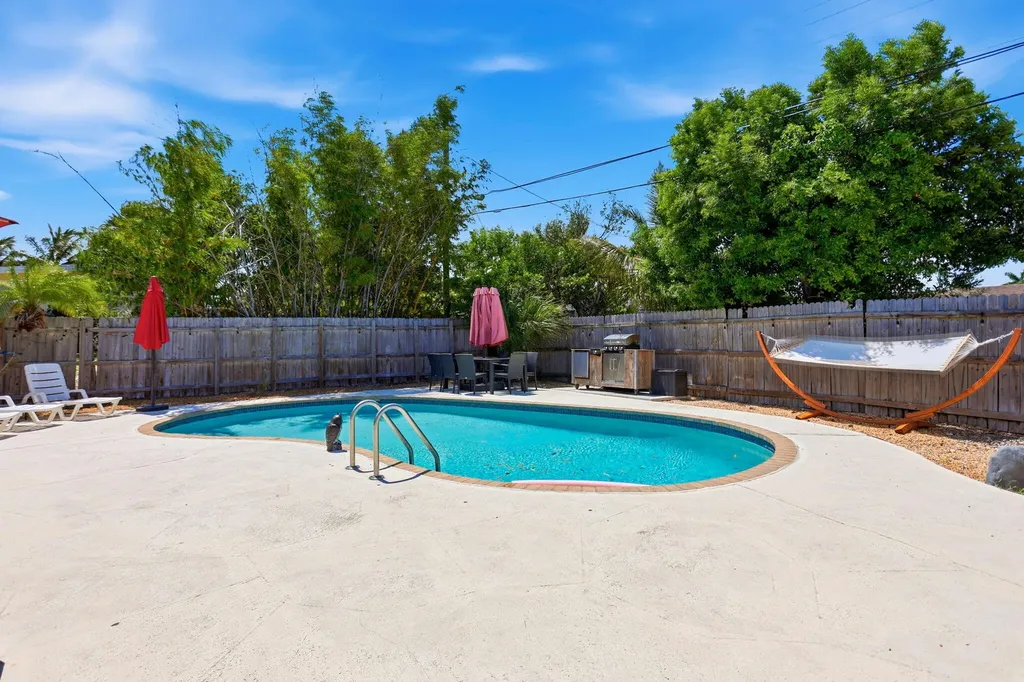 917 W Drew Street Lantana FL 33462