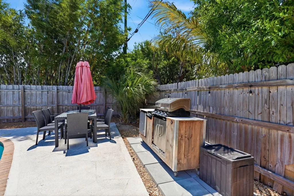 917 W Drew Street Lantana FL 33462