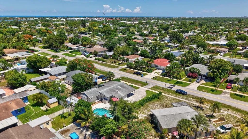 917 W Drew Street Lantana FL 33462
