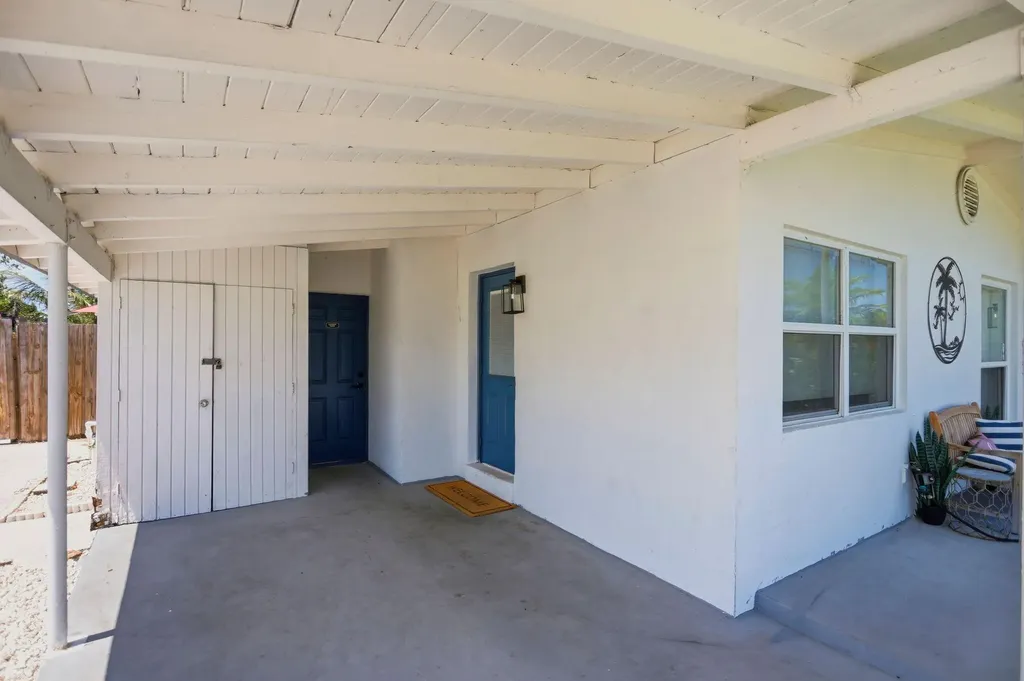 917 W Drew Street Lantana FL 33462