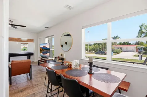 917 W Drew Street Lantana FL 33462