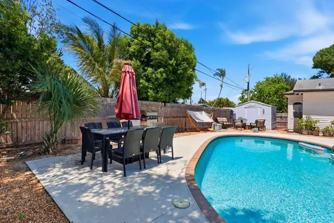 917 W Drew Street Lantana FL 33462