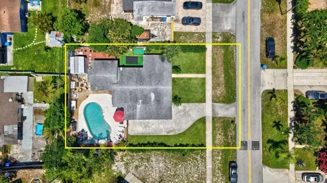 917 W Drew Street Lantana FL 33462
