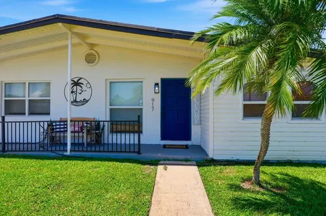 917 W Drew Street Lantana FL 33462