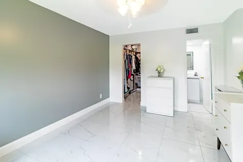 10331 Sunrise Lakes Boulevard Sunrise FL 33322