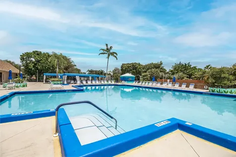 10331 Sunrise Lakes Boulevard Sunrise FL 33322